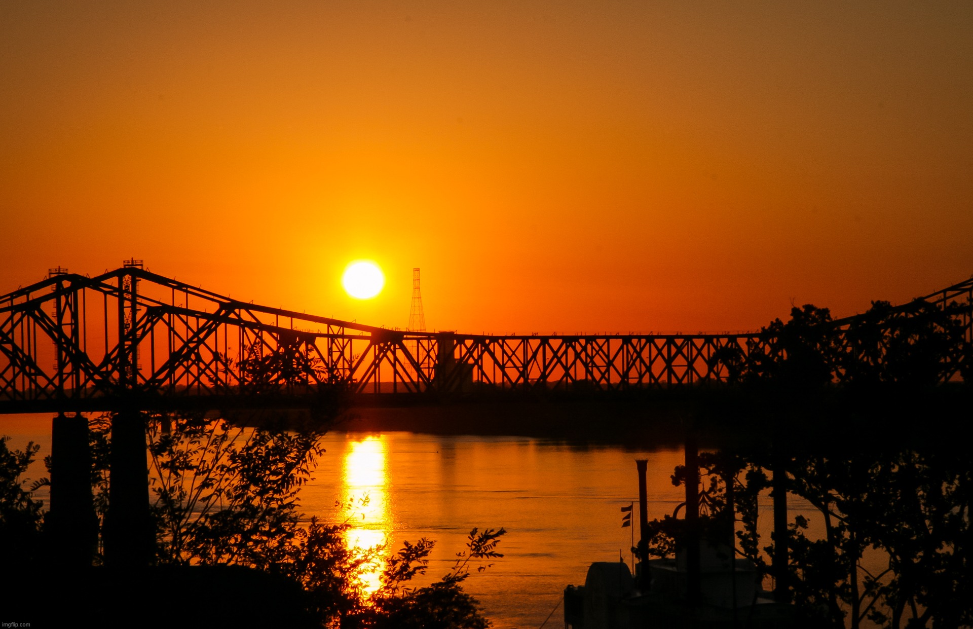 Sunset on the Mississippi | image tagged in original photography,mississippi,egos,sunset,natchez bridge | made w/ Imgflip meme maker