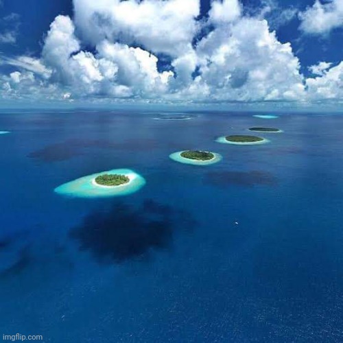 Floating Islands | image tagged in island,float,optical illusion,awesome,pic | made w/ Imgflip meme maker