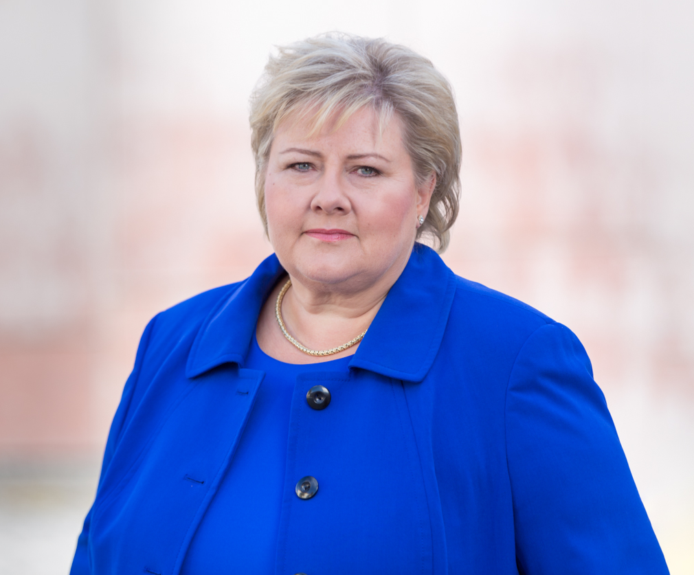 High Quality Erna Solberg Nei vil ikke Blank Meme Template