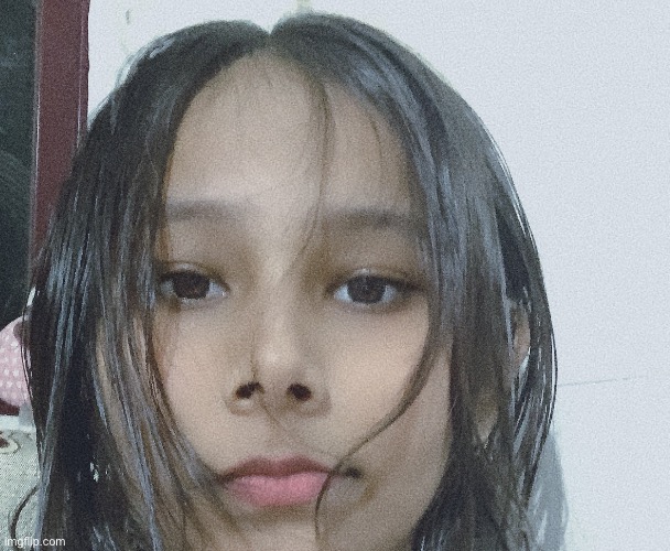 weird face reveal but my hair is how it is everyday after taking a shower | image tagged in 3rd face reveal | made w/ Imgflip meme maker