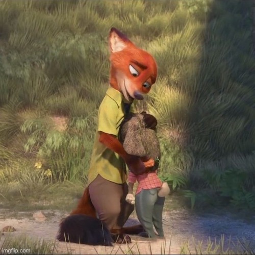 she’s soo smol | made w/ Imgflip meme maker