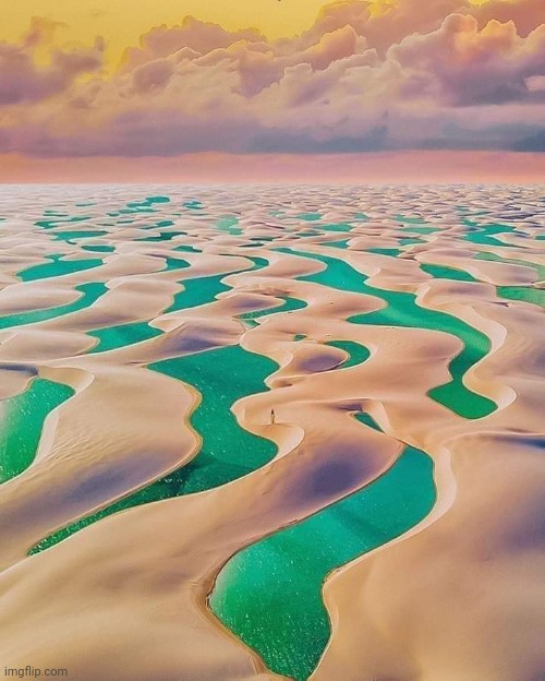 Emerald sand dunes, Brazil | image tagged in awesome,pic,brazil | made w/ Imgflip meme maker