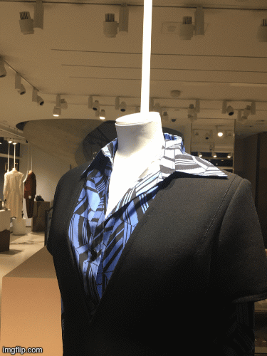 Before Chloé Closed | image tagged in gifs,fashion,window design,chloe,khloe | made w/ Imgflip images-to-gif maker