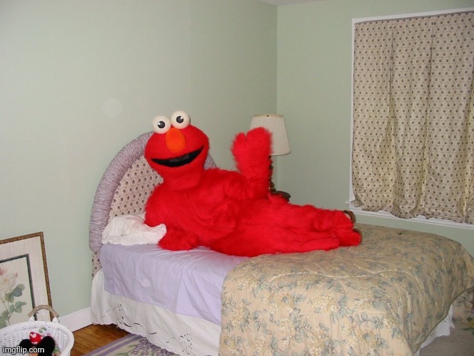 Hi elmo. | image tagged in elmo | made w/ Imgflip meme maker