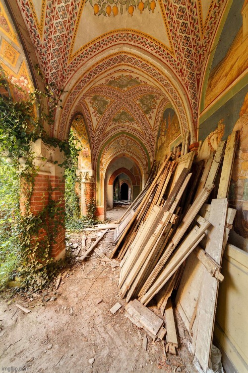 Abandoned | image tagged in photography | made w/ Imgflip meme maker