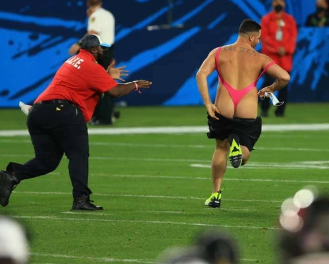 Superbowl streaker Blank Meme Template