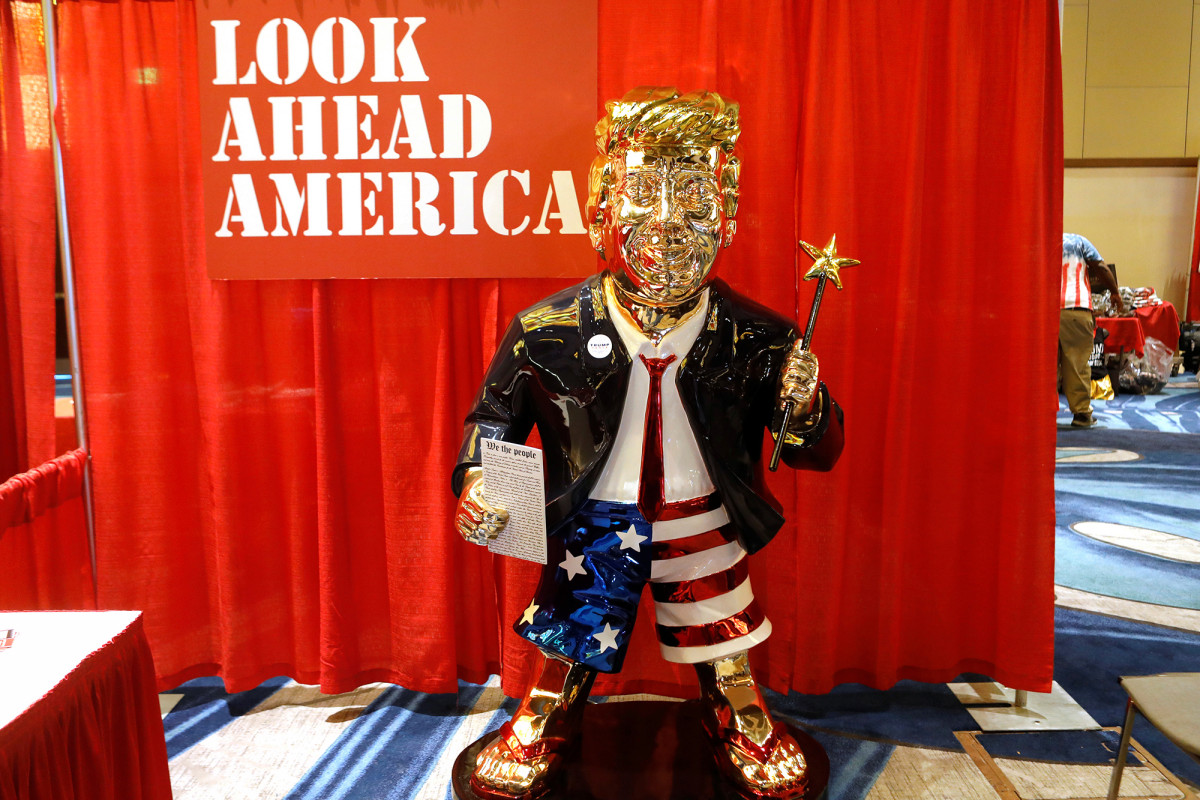 Trump Golden statue look ahead America Blank Meme Template