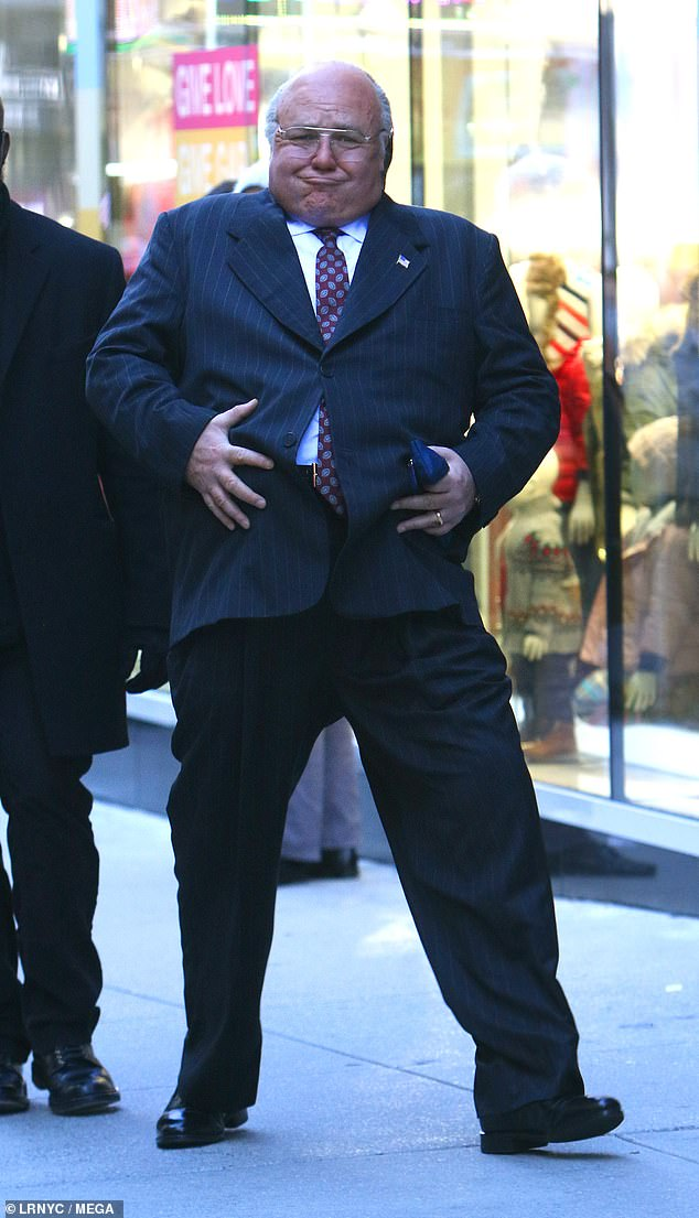 Crowe jiggle Blank Meme Template