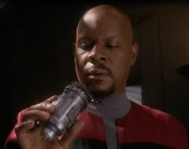 Captain Sisko Finds A Thing Blank Meme Template