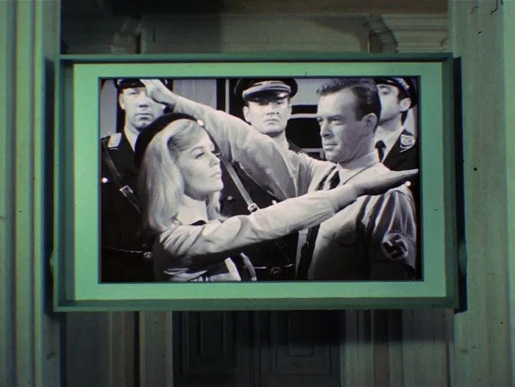 Star Trek Nazi heil on b/w TV Blank Meme Template