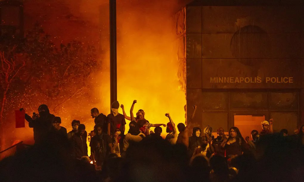 High Quality Fire burning rioting crowd Minneapolis police station 2 Blank Meme Template
