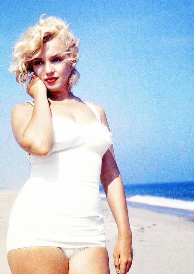 High Quality Marilyn Monroe beach Blank Meme Template