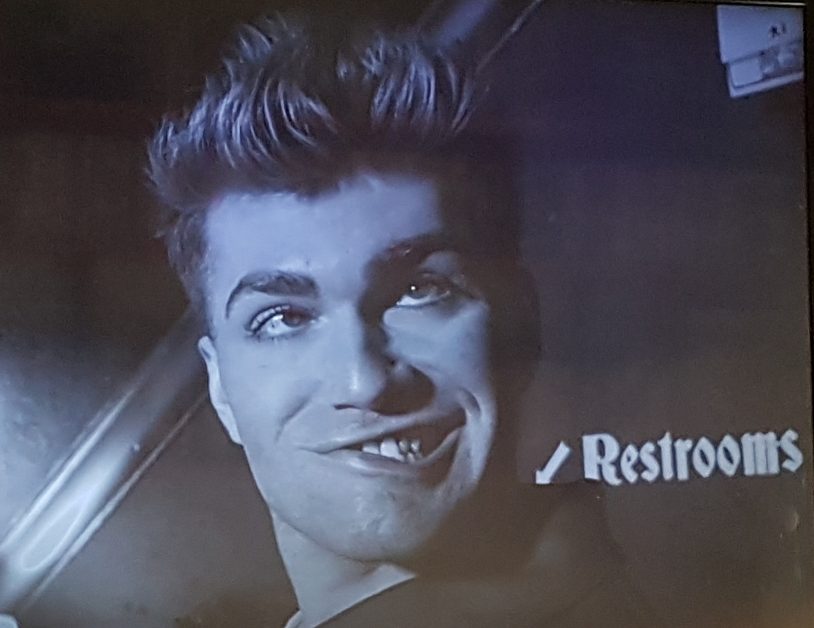 Rośe Drag Race Blank Meme Template