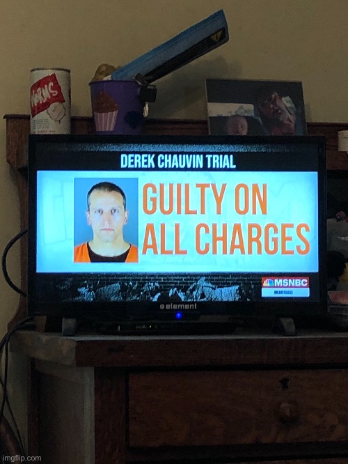 YES!!! YEEEEEEESSSS!!!!! | image tagged in derek chauvin,is goin to jail | made w/ Imgflip meme maker