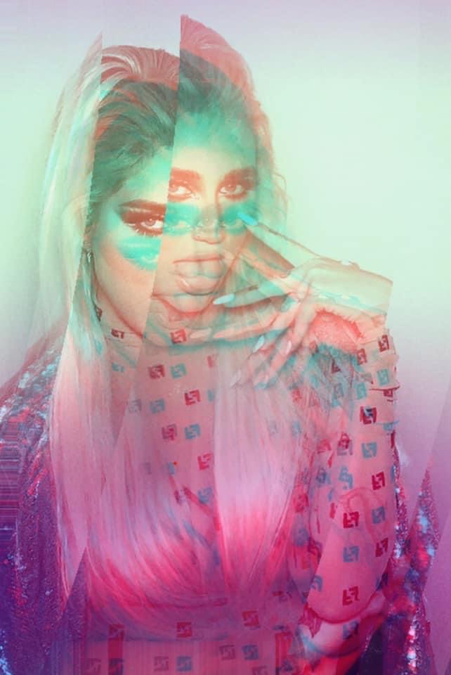 Kesha selfie Blank Meme Template