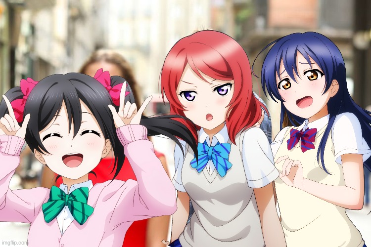 Distracted Maki | image tagged in ripoff | made w/ Imgflip meme maker