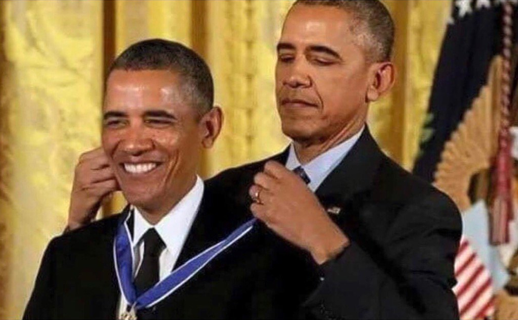 High Quality Barrack Obama giving medal to himself Blank Meme Template