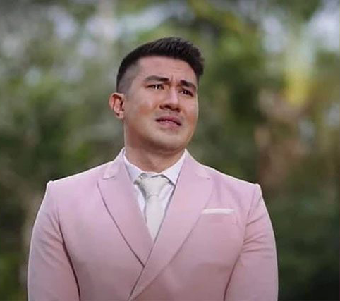 Luis Manzano meme Blank Meme Template