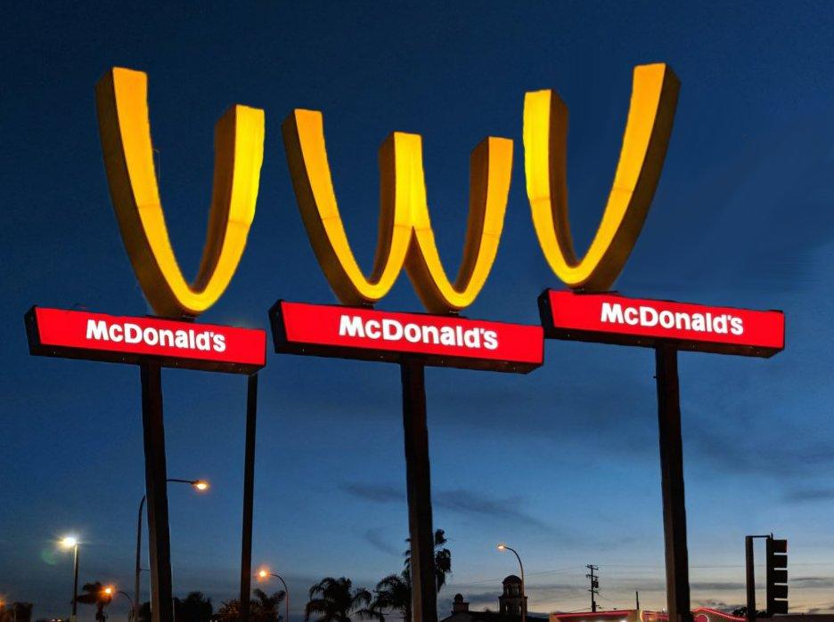 McDonalds UwU Sign Blank Meme Template