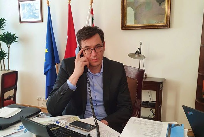 Karácsony Gergely telefonál - man with phone Blank Meme Template