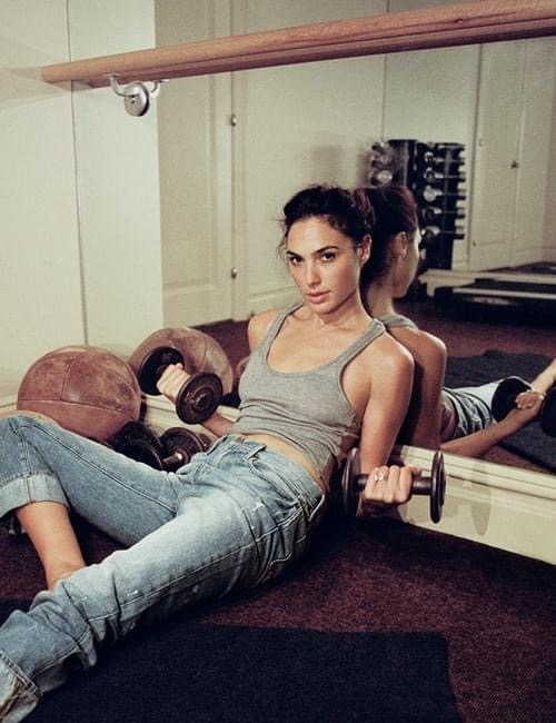 Gal Gadot Blank Meme Template