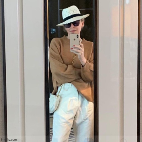 Kylie selfie | image tagged in kylie selfie | made w/ Imgflip meme maker