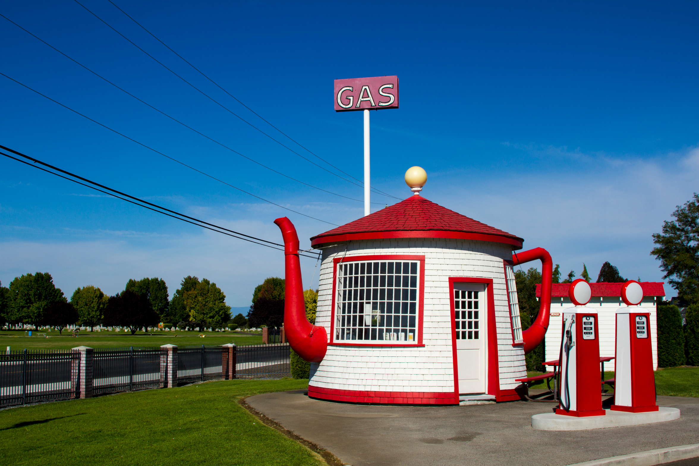 Teapot Gas Station! Blank Meme Template