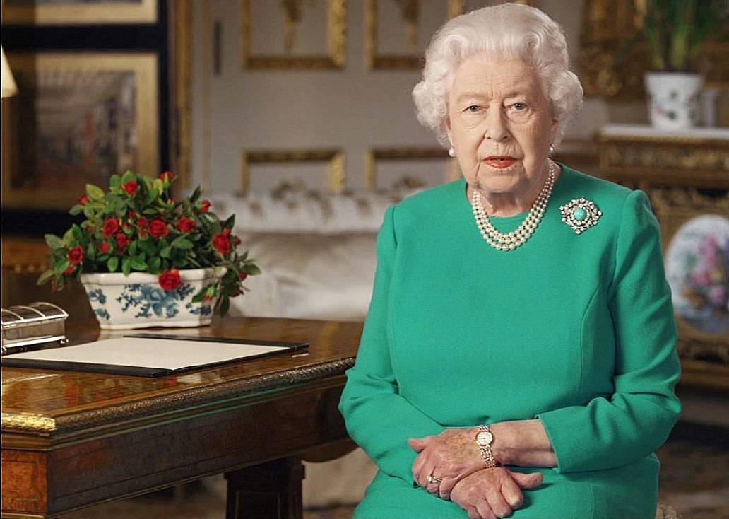 Disgusted Queen Elisabeth Blank Meme Template