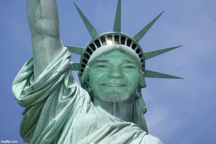 The statlew of liberty | image tagged in kewlew | made w/ Imgflip meme maker