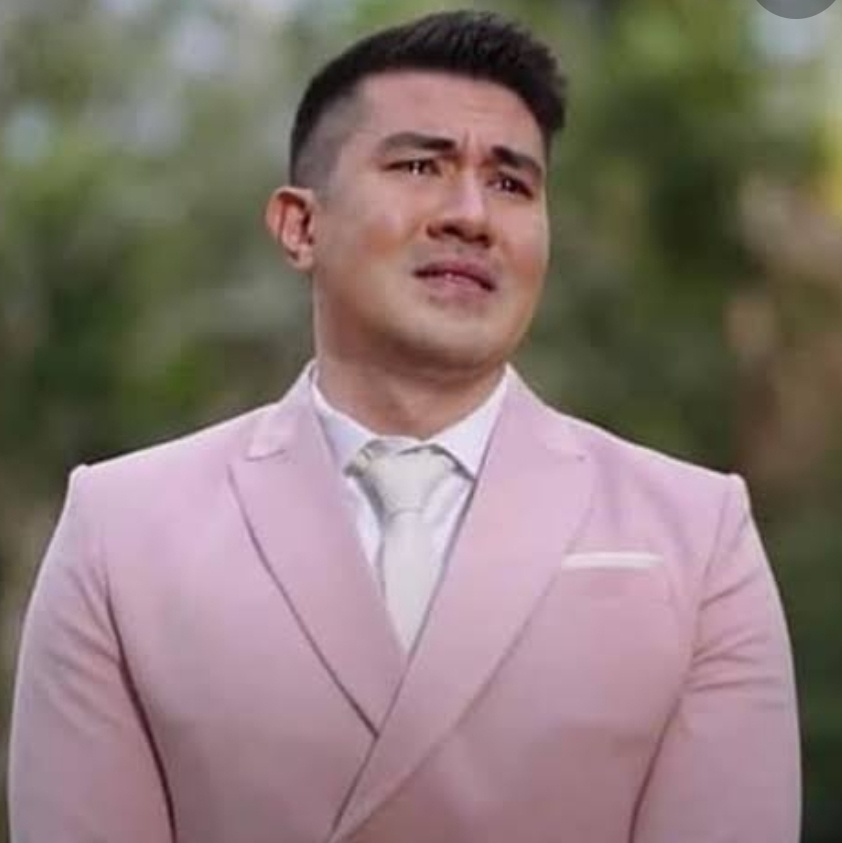 Luis Manzano Crying V2 Blank Meme Template