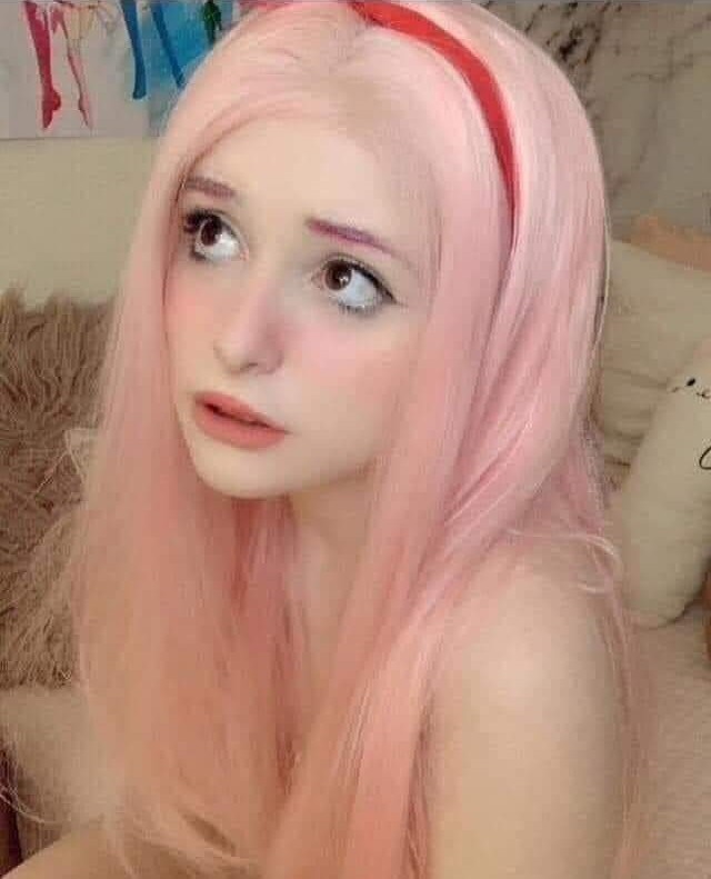 High Quality Pink hair babe Blank Meme Template
