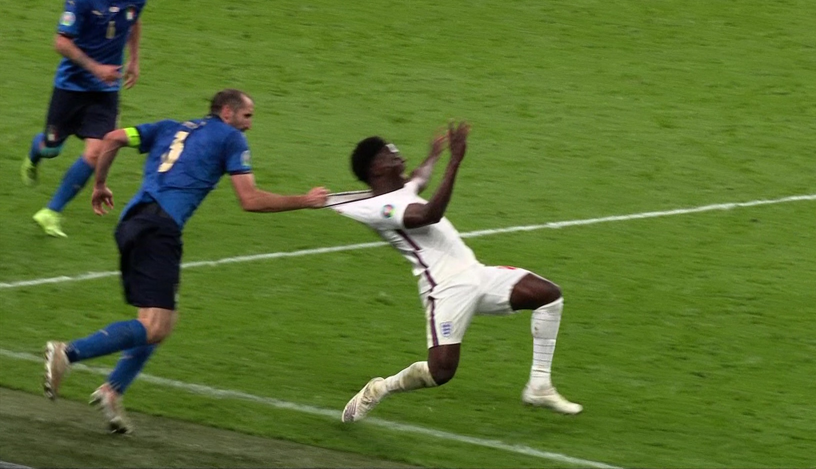 chiellini saka Blank Meme Template