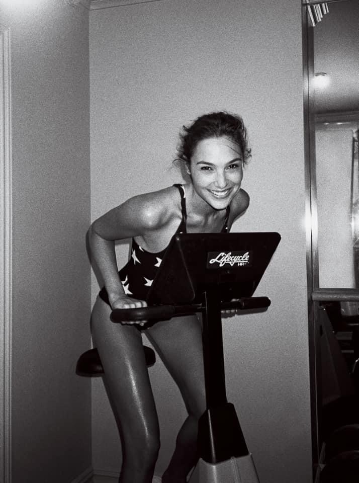 Gal Gadot Blank Meme Template