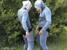 5jhg83.gif