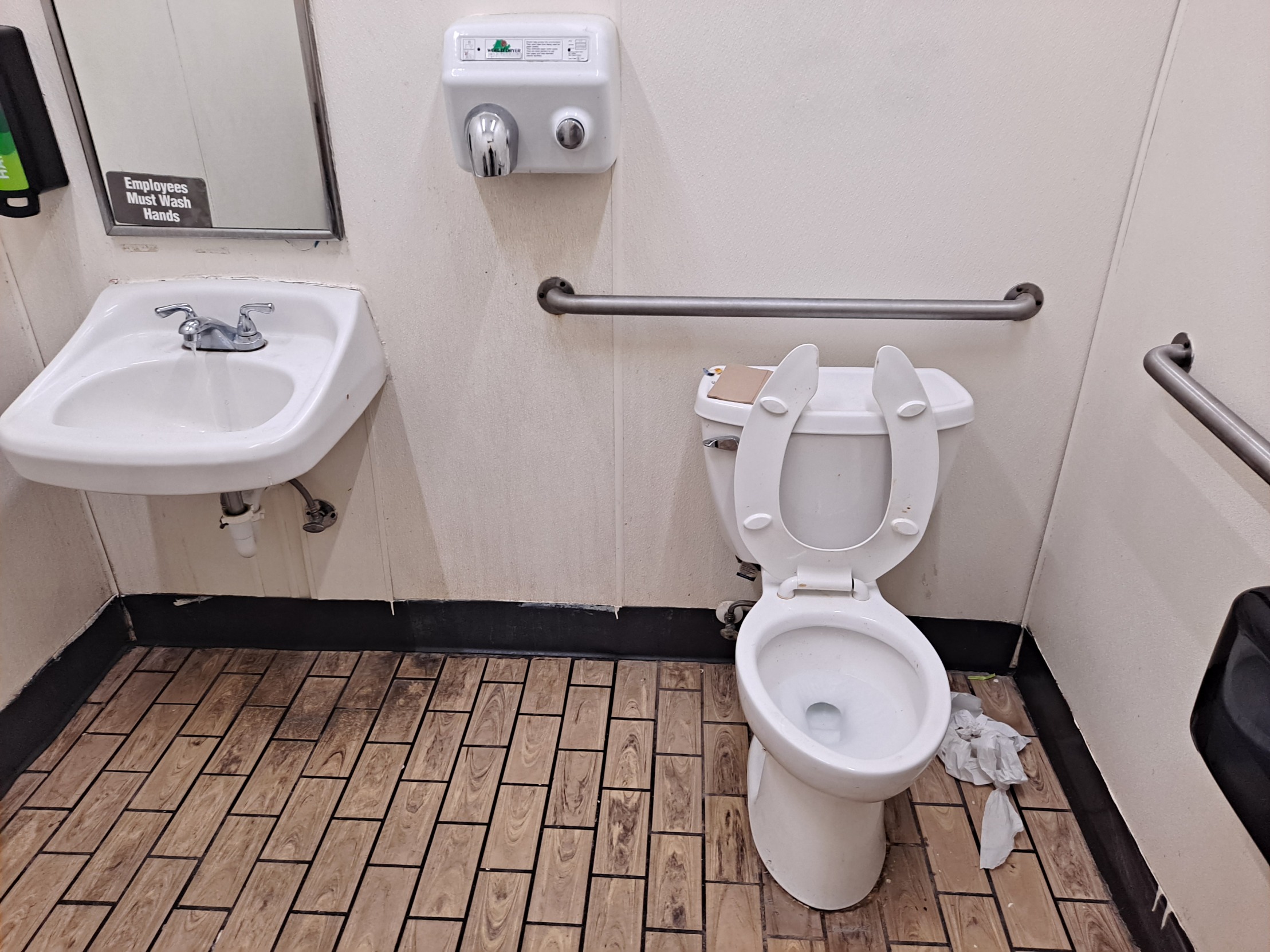 711 Bathroom Blank Meme Template