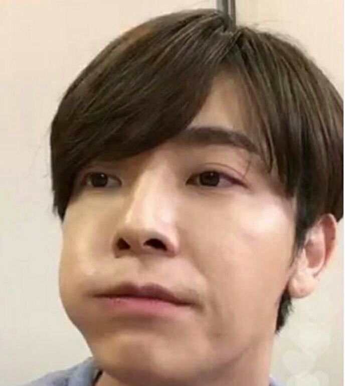 High Quality donghae with mouth full Blank Meme Template