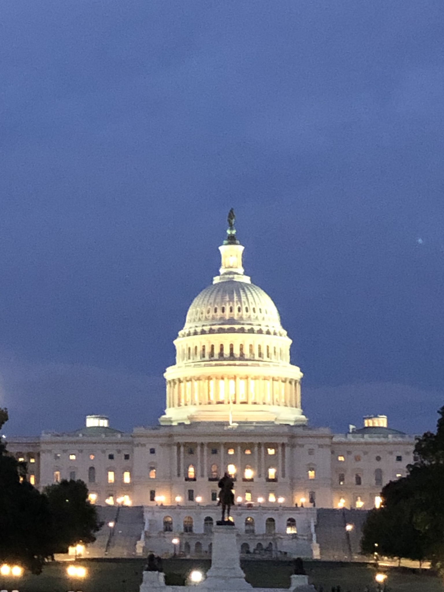 Capitol Building, Washington DC Blank Meme Template