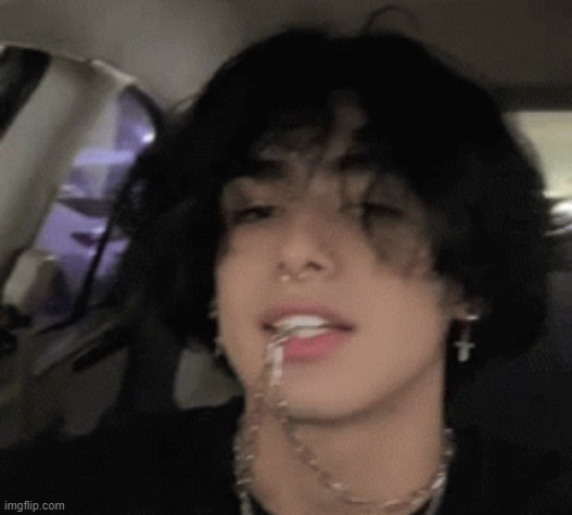 The hot guy kinna looks like dis | made w/ Imgflip meme maker