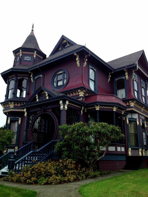 Gothic Victorian House Built In 1888 In Arcata, California | image tagged in awesome,pics,photography | made w/ Imgflip meme maker