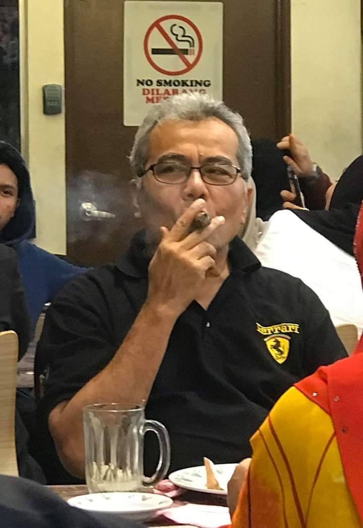 High Quality Ada Aku Kesah Blank Meme Template