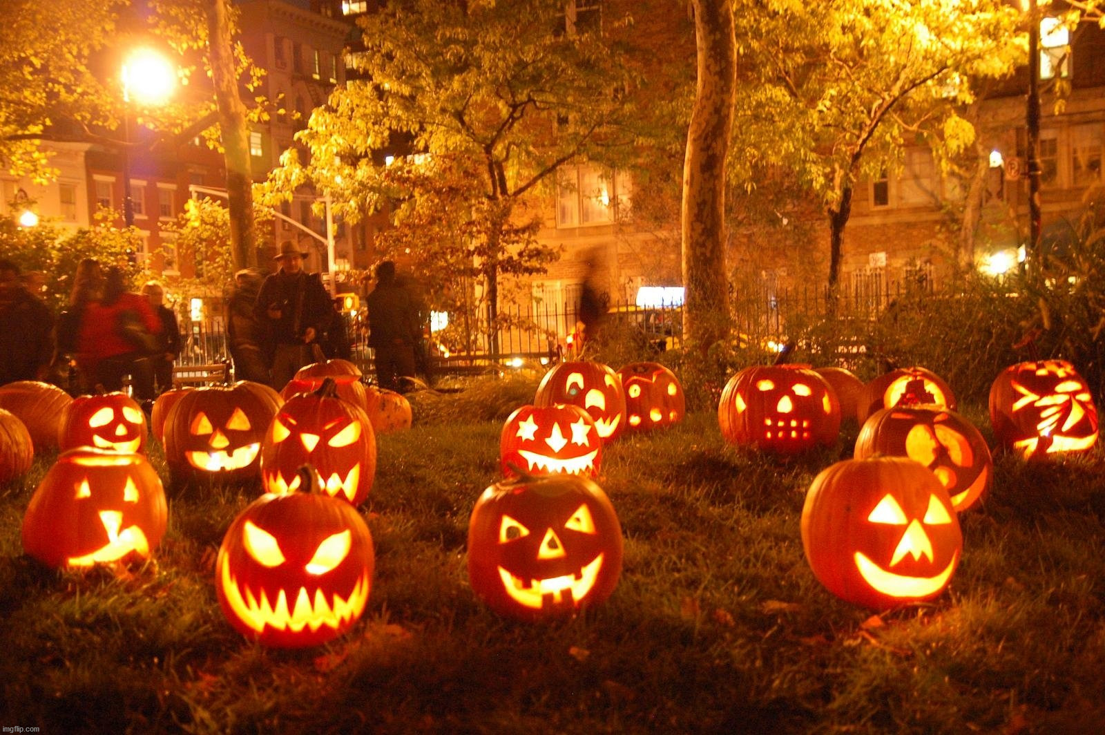 Happy Halloween | image tagged in awesome | made w/ Imgflip meme maker