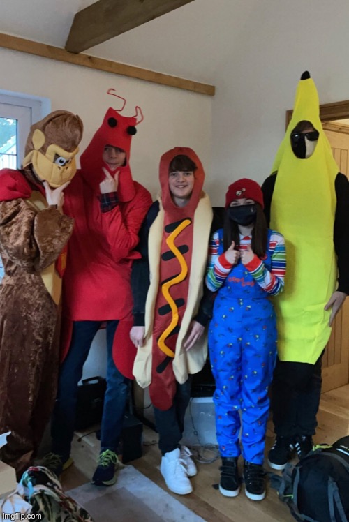 Ranboo the banana man lmao-. source: TubboLive on twitter :] - Imgflip