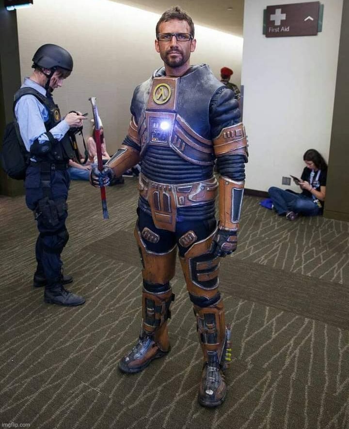 holy shit, gordon freeman and barney calhoun irl | made w/ Imgflip meme maker