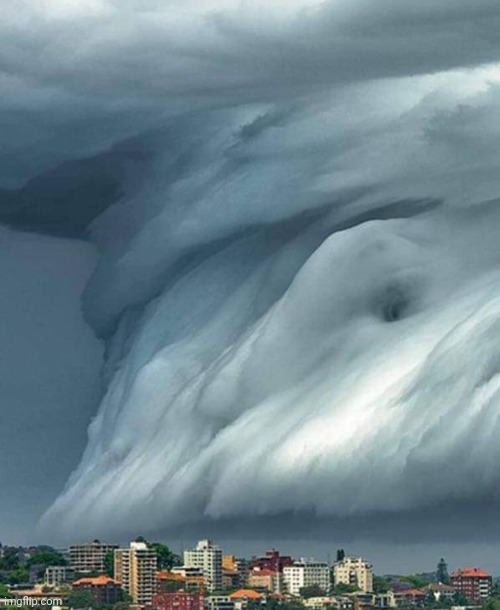 Tsunami Cloud, Sydney, Australia.Photo by: @Richard Hirst | image tagged in tsunami,clouds,australia,awesome,photography | made w/ Imgflip meme maker