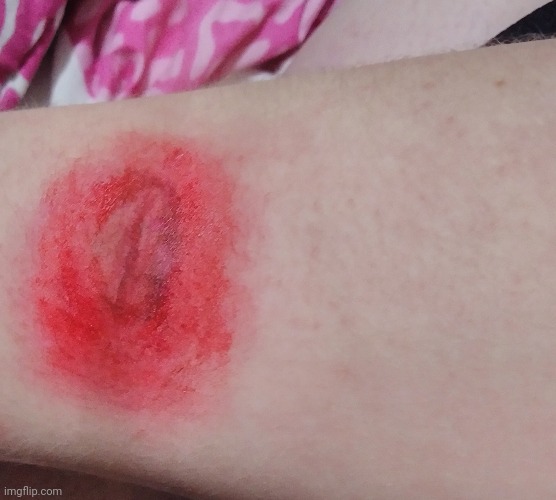 E | made w/ Imgflip meme maker