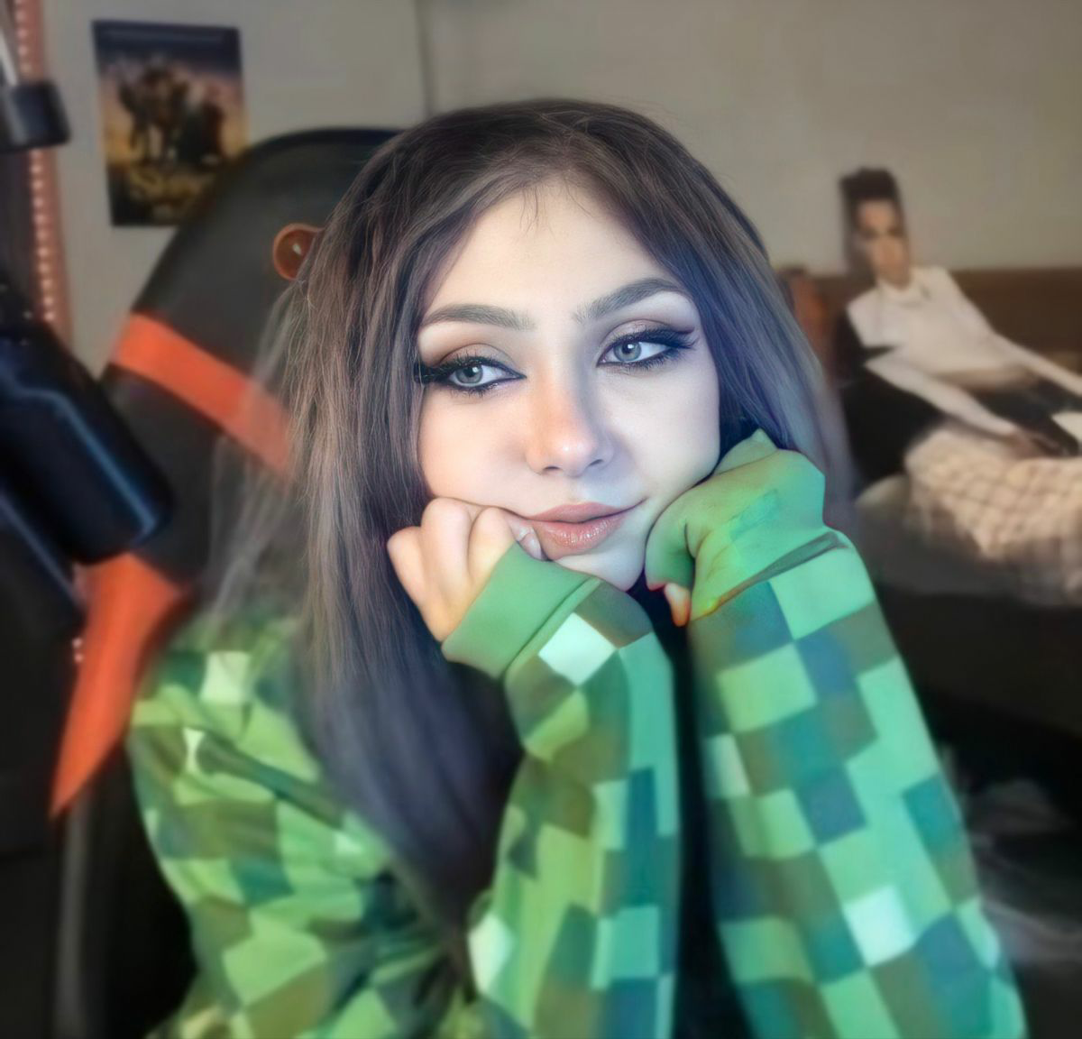 JustaMinx Blank Meme Template