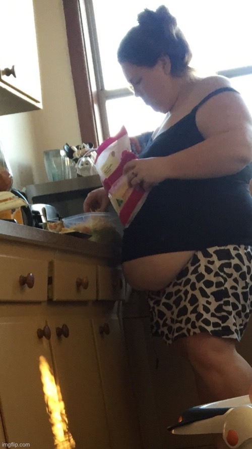 Fat girl | image tagged in fat girl | made w/ Imgflip meme maker