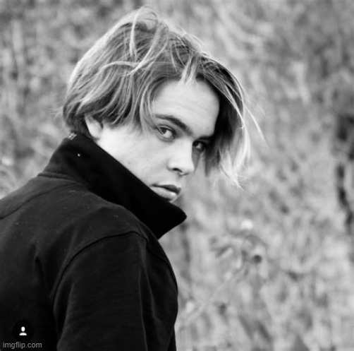 E | made w/ Imgflip meme maker