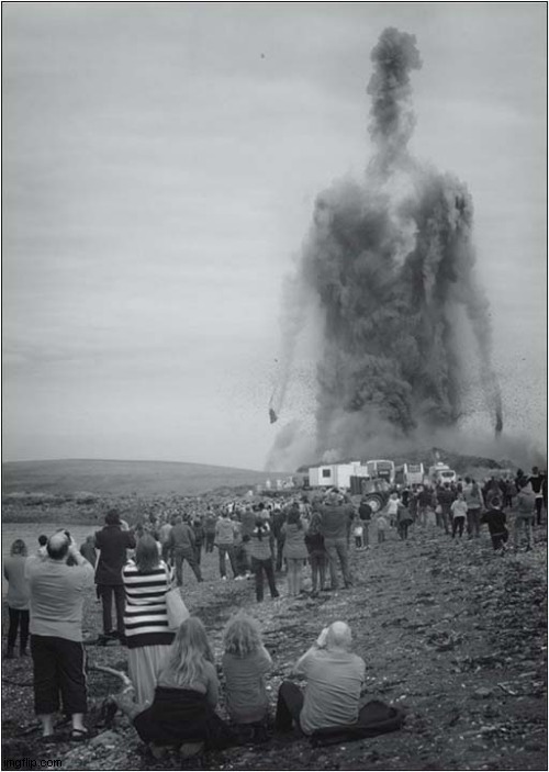 A Vengeful Dust Cloud ! | image tagged in vengeful,dust cloud | made w/ Imgflip meme maker