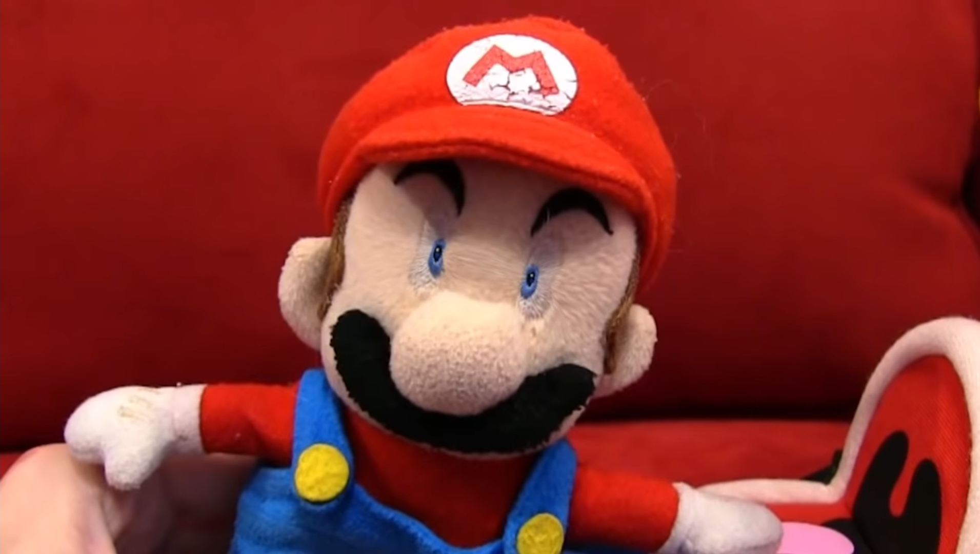 High Quality Mario's Shocked Eyes Blank Meme Template